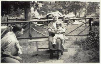 Family group photo, 1941